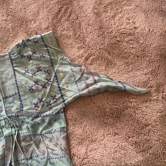 NWOT BCBGMaxAzria Top - Picture 4 of 4